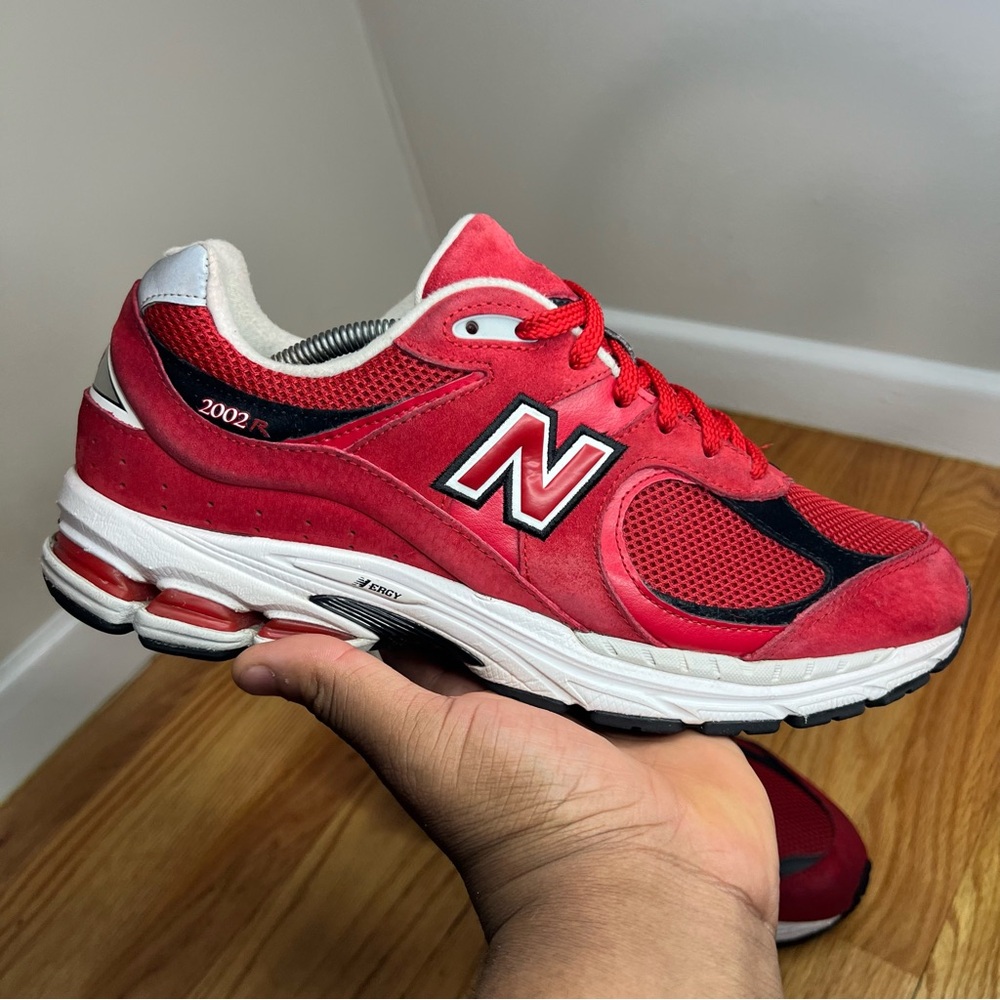 New Balance 2002R Men's ”Team Red” M2002RDR Size 11M